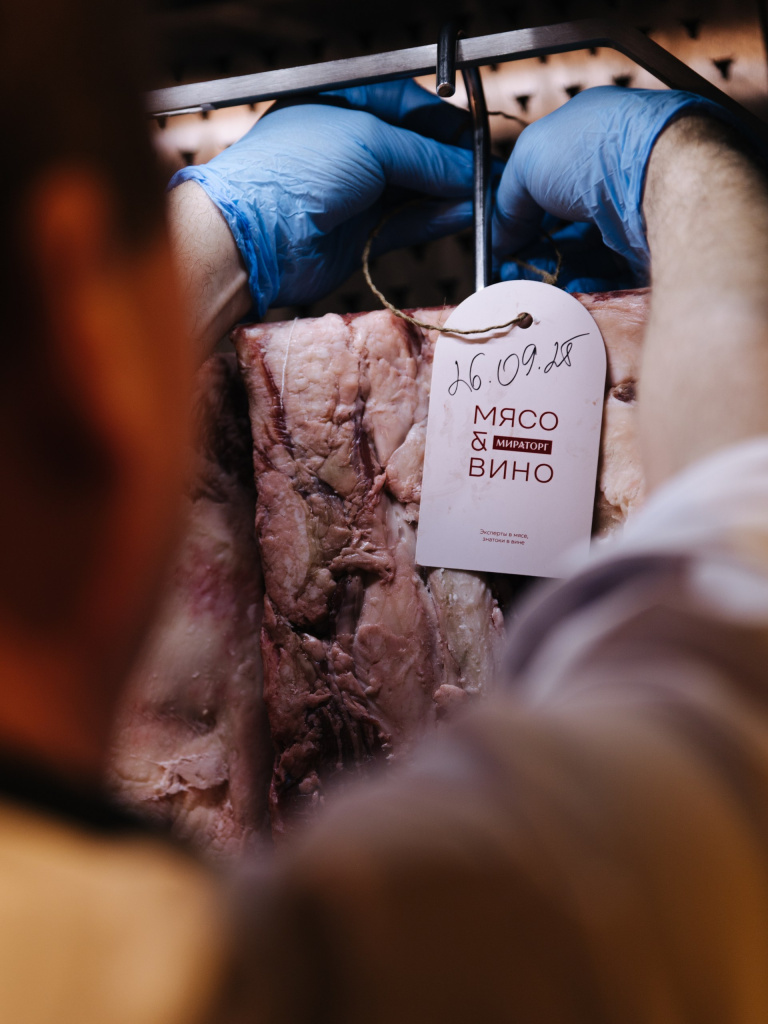 IMG_3875_resized.jpg IMG_3875_resized.jpg